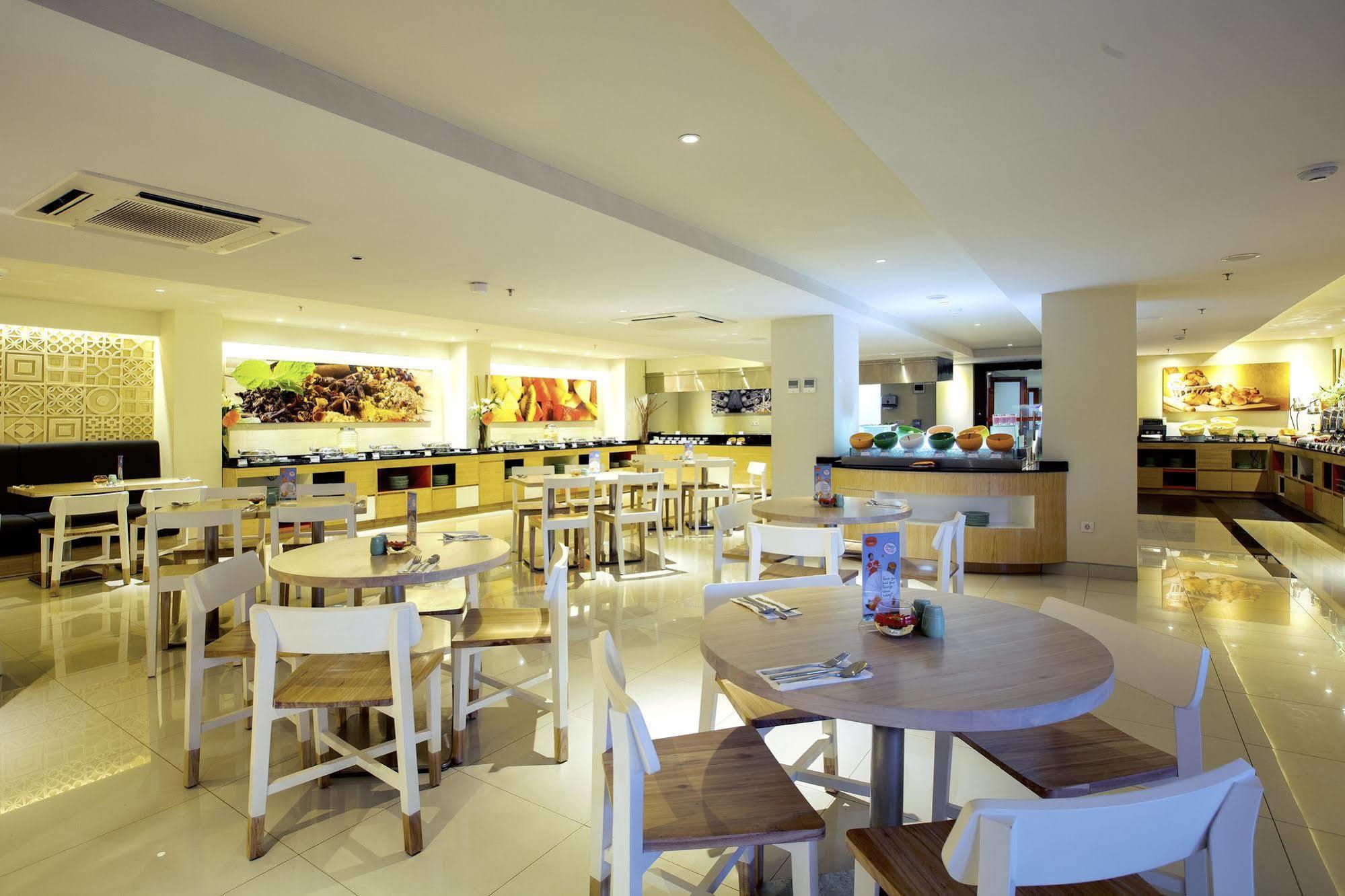 Harris Hotel Seminyak Εξωτερικό φωτογραφία