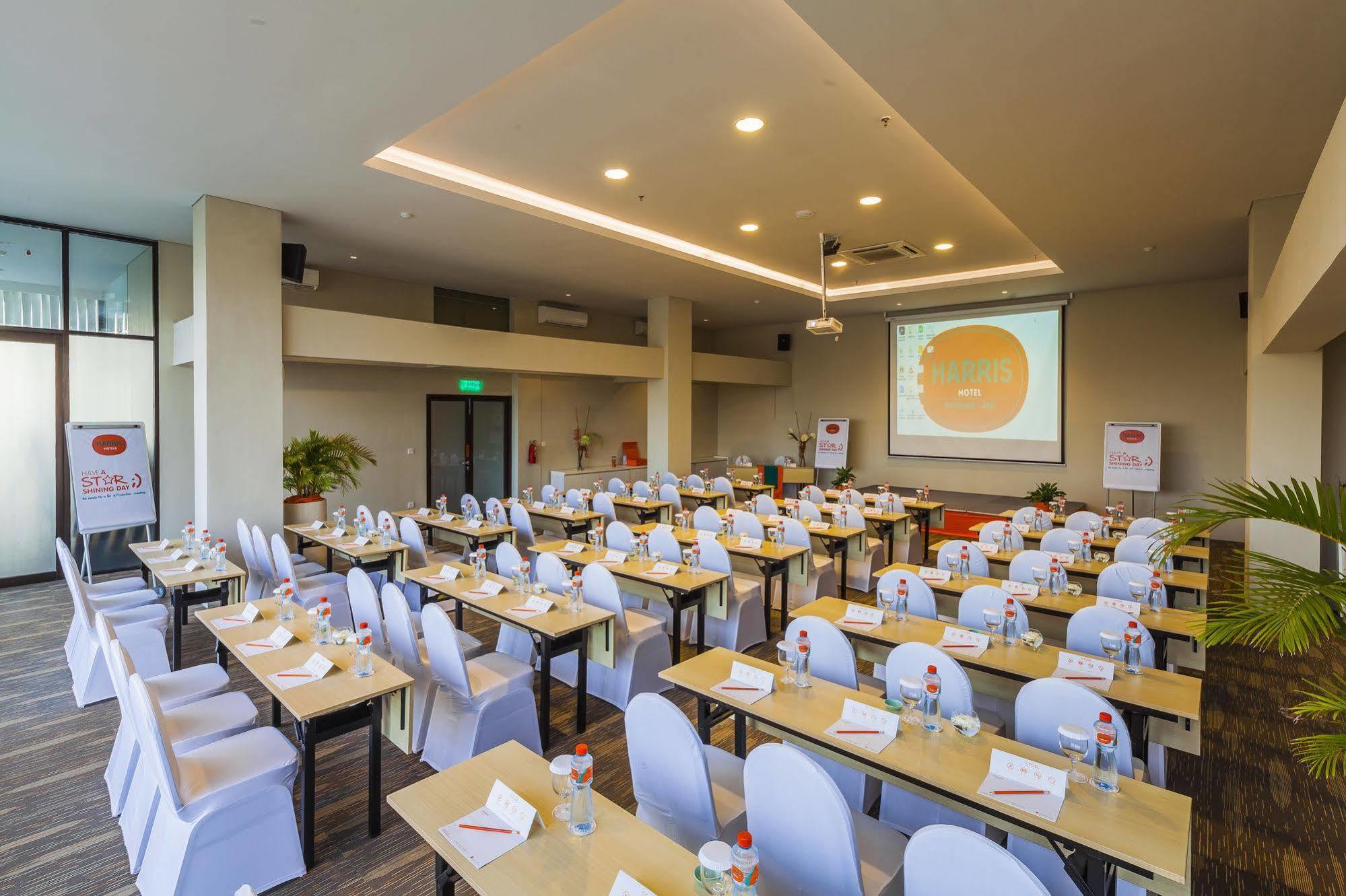 Harris Hotel Seminyak Εξωτερικό φωτογραφία